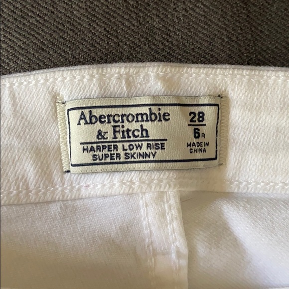 Abercrombie & Fitch BRAND NEW white skinny jeans - Picture 3 of 7